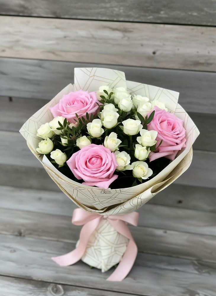 Букет цветов из: Розы в Леонтьево