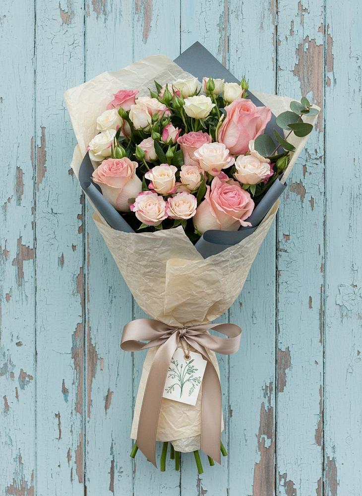 Букет цветов из: Розы в Леонтьево