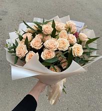 Букет Кремовые розы Латте в Леонтьево