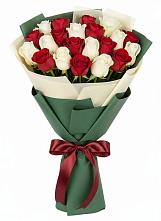 Букет Микс из красных и белых роз #REPLACE_PRED# Леонтьево