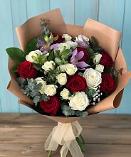 Букет цветов из:  Розы и Альстромерии в Леонтьево