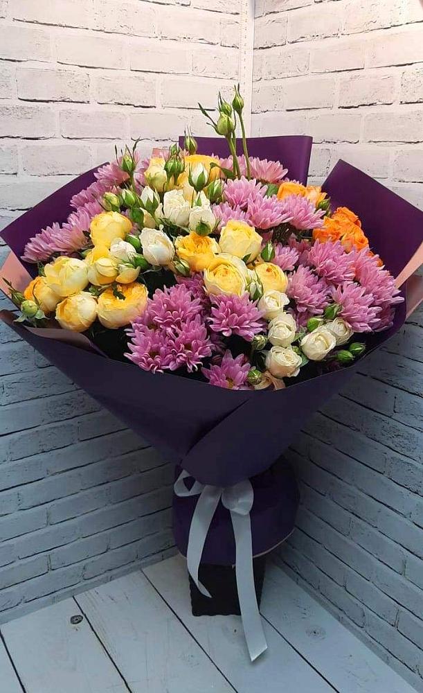 Букет цветов из: Хризантемы и Розы в Леонтьево