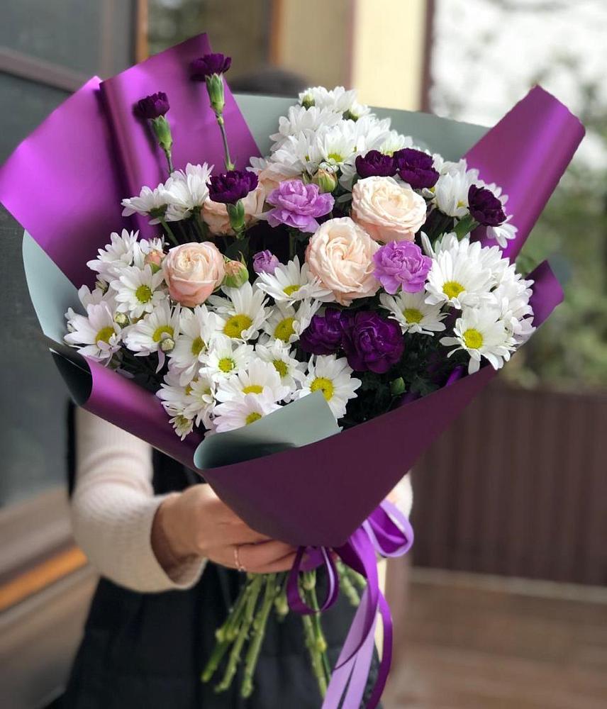 Букет цветов из: Хризантемы, Гвоздики и Розы в Леонтьево