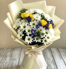 Букет цветов из:  Ирисы, Хризантемы и Розы #REPLACE_PRED# Леонтьево