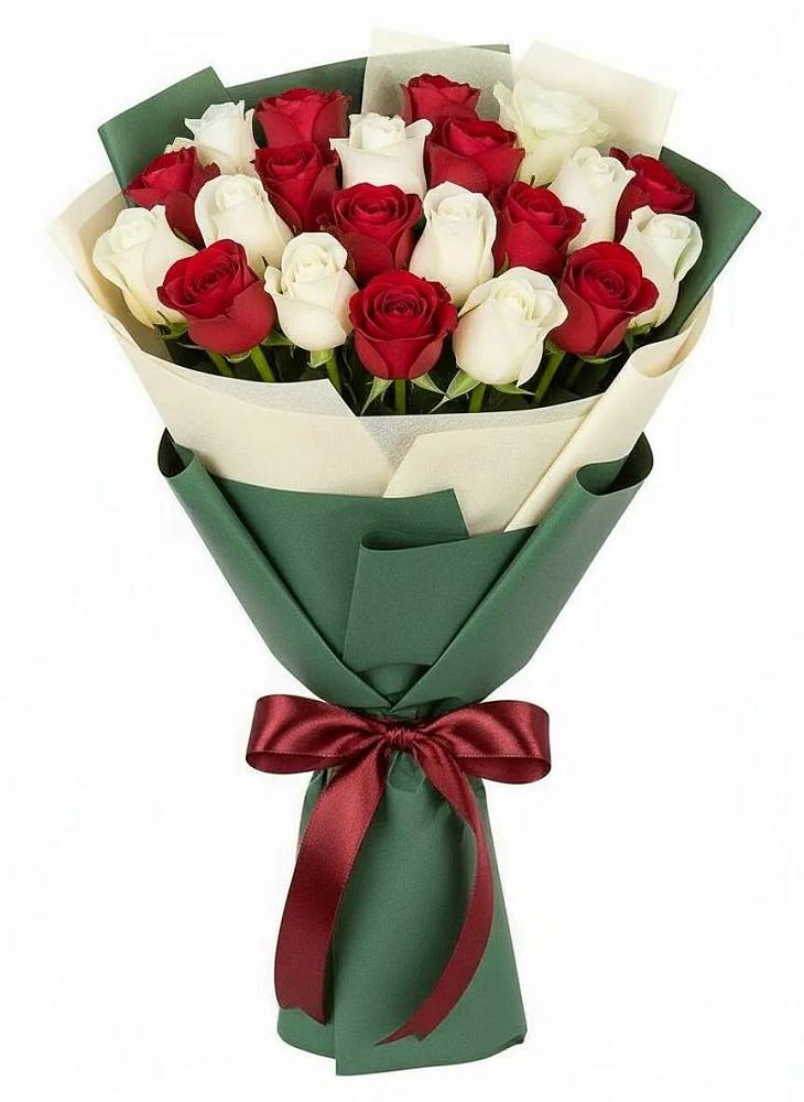 Букет Микс из красных и белых роз в Леонтьево