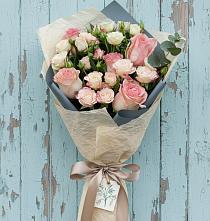 Букет цветов из:  Розы #REPLACE_PRED# Леонтьево