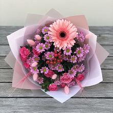 Букет цветов из:  Розы, Герберы и Хризантемы в Леонтьево